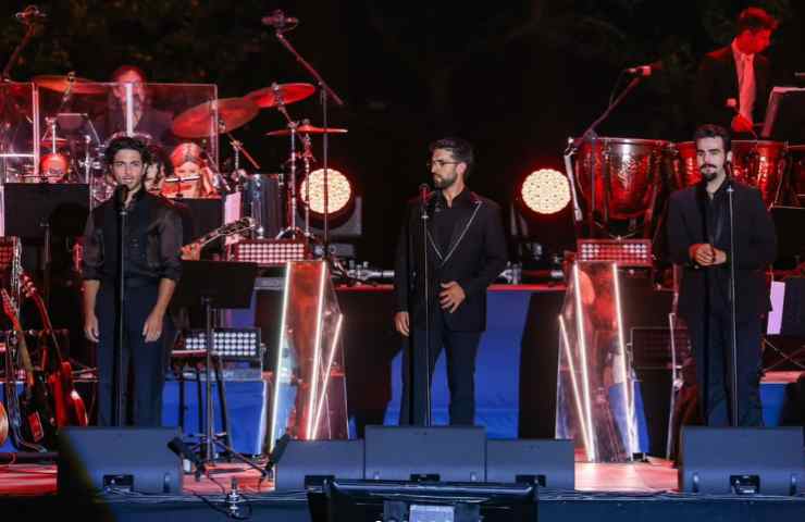 Il Volo polemiche Concerto di Natale fine agosto abiti invernali